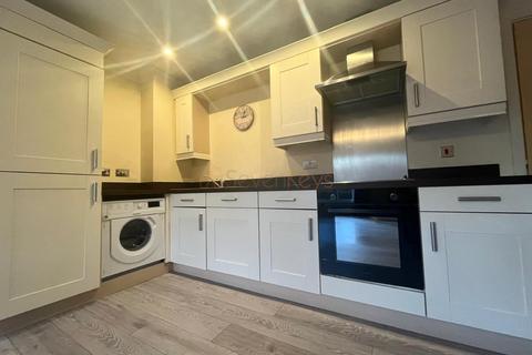 2 bedroom flat to rent, Palatine Place, Gateshead, Gateshead