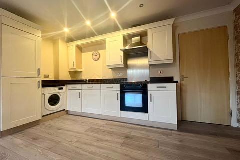 2 bedroom flat to rent, Palatine Place, Dunston, Gateshead