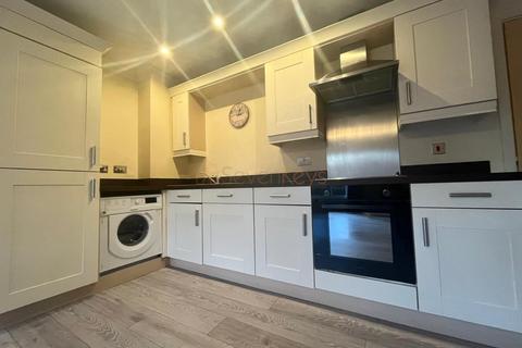 2 bedroom flat to rent, Palatine Place, Dunston, Gateshead