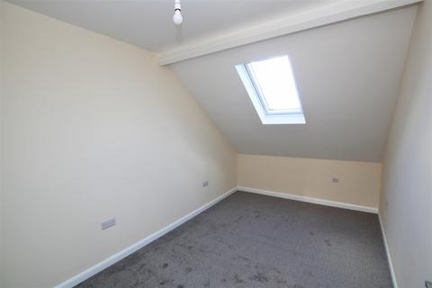 2 bedroom apartment to rent, High Street, Ilfracombe EX34