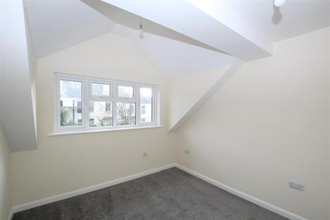 2 bedroom apartment to rent, High Street, Ilfracombe EX34