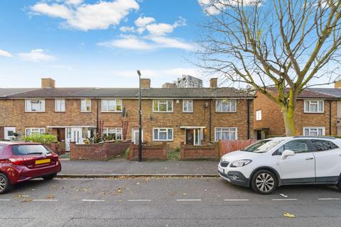 3 bedroom terraced house for sale, Tarling Road, Royal Wharf, E16