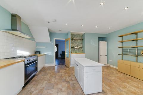 67 Tarling Road, London, E16 1HN