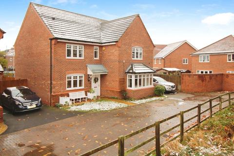 5 bedroom detached house for sale, Crosbie Grove, Kidderminster DY11