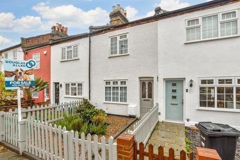 2 bedroom terraced house for sale, Ray Lodge Road, Woodford Green, Essex