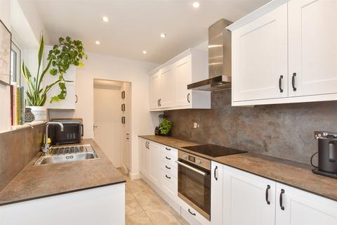 2 bedroom terraced house for sale, Ray Lodge Road, Woodford Green, Essex