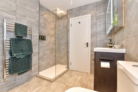 31 Ray Lodge Road, Woodford Green, IG8 7NX
