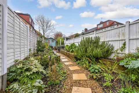 2 bedroom terraced house for sale, Ray Lodge Road, Woodford Green, Essex