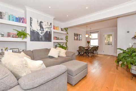 2 bedroom terraced house for sale, Ray Lodge Road, Woodford Green, Essex