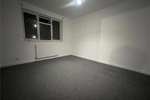 4 bedroom end of terrace house to rent, Crockford Park Road, Surrey KT15