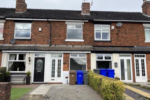 3 bedroom terraced house to rent, Station View, Stoke-On-Trent ST3