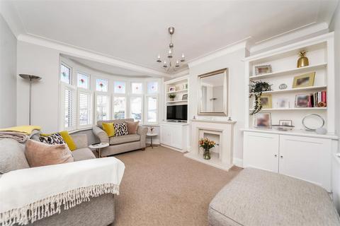 4 bedroom semi-detached house for sale, Balgonie Road, London E4