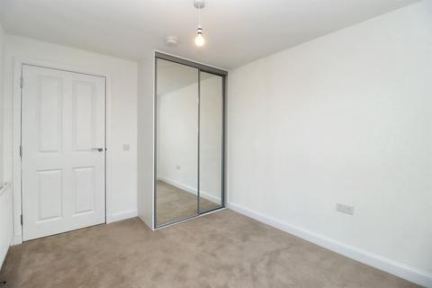 3 bedroom flat to rent, Edinburgh EH6