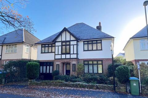 4 bedroom detached house for sale, 475 Winchester Road, Southampton