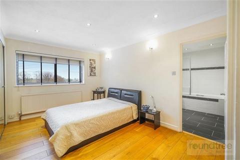 undefined, Spencer Close, Finchley N3