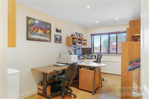 undefined, Spencer Close, Finchley N3