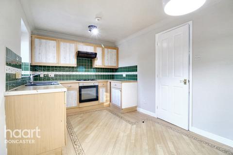 39 Heaton Gardens, Edlington, Doncaster, DN12 1SY