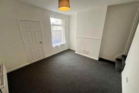 3 bedroom house to rent, Wellington Street, Northamptonshire NN16