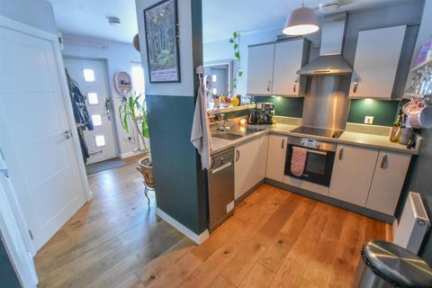 2 bedroom end of terrace house for sale, 13 Barony Crescent, Inverness