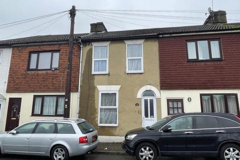 3 bedroom terraced house for sale, 18 Mills Terrace, Chatham, Kent