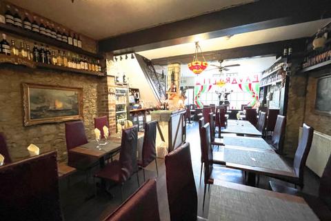 2 bedroom property for sale, Pavarottis Restaurant, 105 High Street, Shanklin, Isle Of Wight