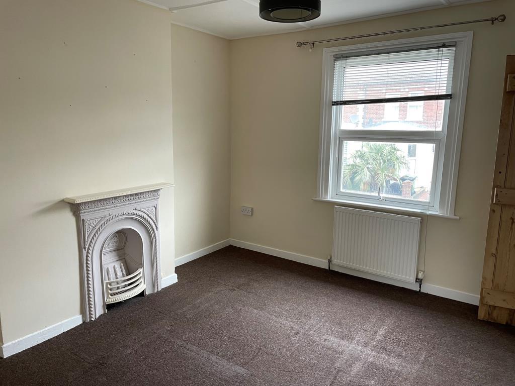 Front main bedroom with fireplace