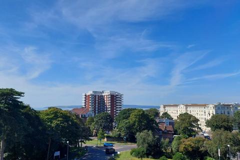 2 bedroom flat for sale, 18 Amberley Court, Bath Road, Bournemouth