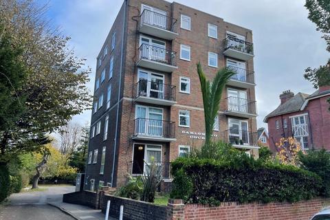 2 bedroom flat for sale, Flat 6, Earlsmead Court, 15 Granville Road, Eastbourne, East Sussex