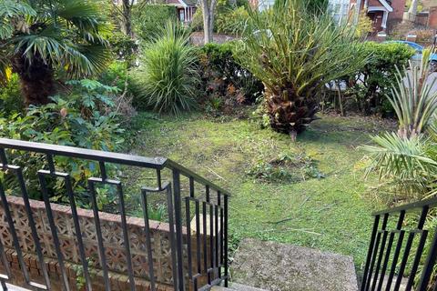 2 bedroom flat for sale, Flat 6, Earlsmead Court, 15 Granville Road, Eastbourne, East Sussex