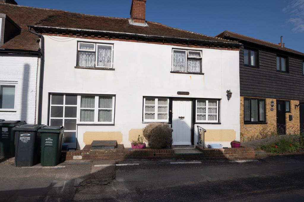 Front of end of terrace period house