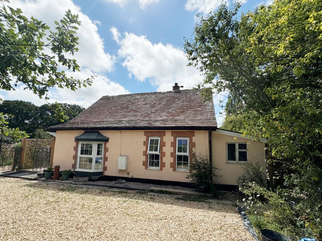 A Flat on View of the Front of the Property