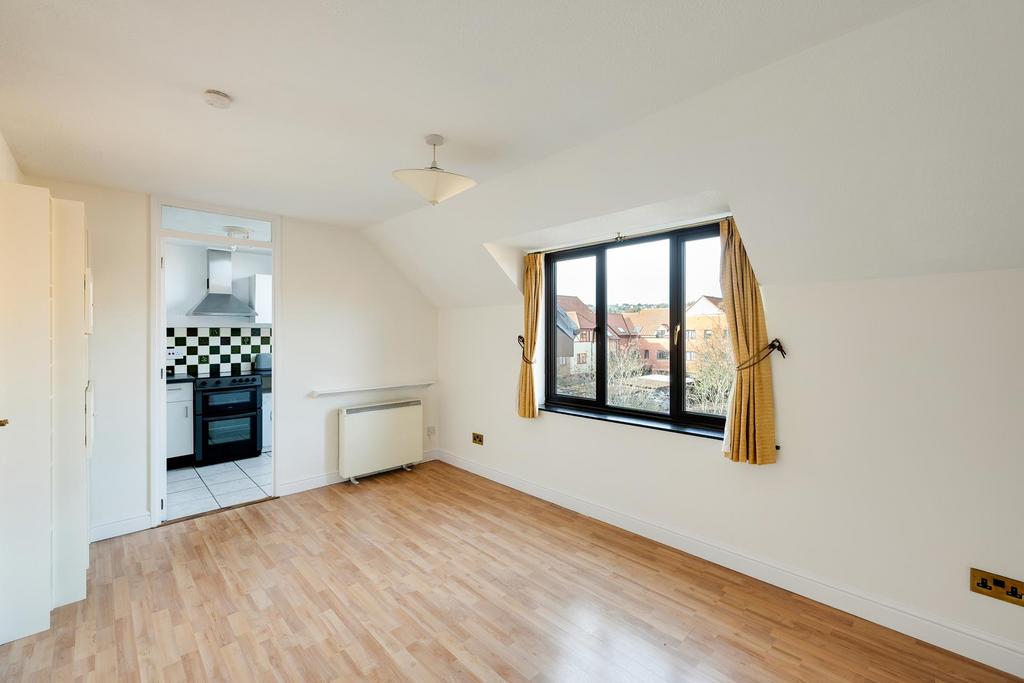 Apartment in Bristol - View 2