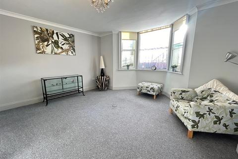 1 bedroom apartment to rent, Albemarle Crescent, Scarborough