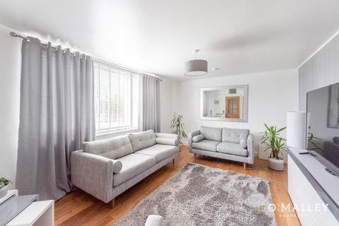 10 Ochilview, Alva, FK12 5EU