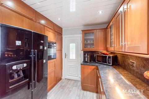 10 Ochilview, Alva, FK12 5EU