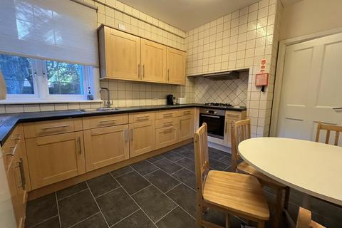 3 bedroom ground floor flat to rent, Gervis Road, Bournemouth,