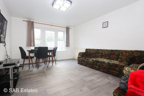 6 Longboat Row, Southall, UB1 2BE