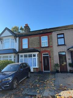 4 bedroom house to rent, Wellington Road, Enfield EN1