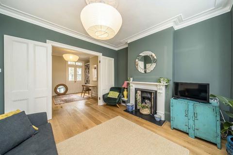 5 bedroom detached house to rent, Ivydale Road, London SE15