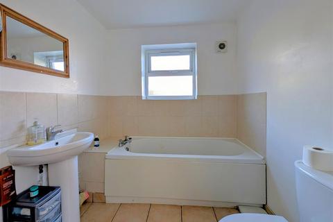 2 bedroom semi-detached house for sale, Melbourne Street East, Gloucester GL1