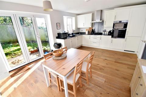 3 bedroom detached house for sale, Elm Walk, Portishead