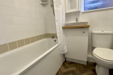 2 bedroom flat to rent, Main Road, Meriden, Coventry