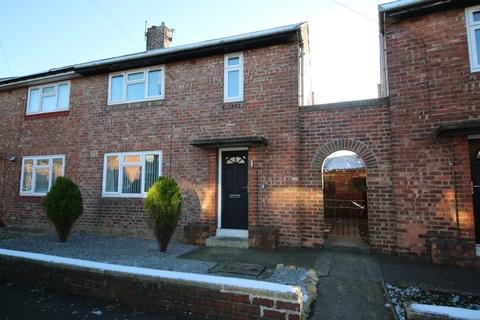 2 bedroom semi-detached house to rent, Wakenshaw Road, Gilesgate, Durham, DH1