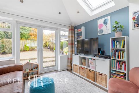 157 Higher Meadow, Leyland, PR25 5RP