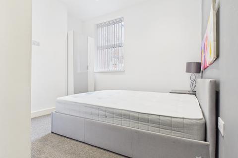1 bedroom in a house share to rent, Room 2, Park Grove, Hull, HU5