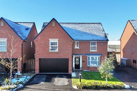 4 bedroom detached house for sale, Gainsborough Drive, Henhull, CW5