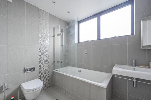 3 bedroom terraced house for sale, Saville Road, Royal Docks, London, E16