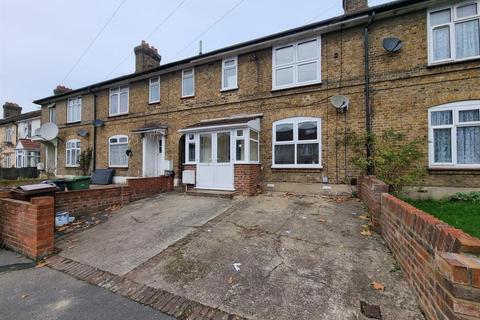 3 bedroom house for sale, Sisley Road, Barking