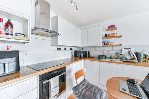 2 bedroom flat for sale, Calderwood Street, Woolwich, London, SE18