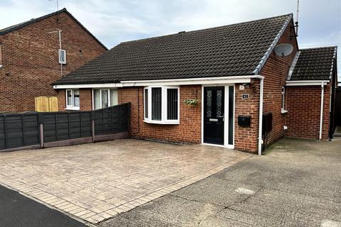 2 bedroom semi-detached bungalow for sale, Pollards Fields, Knottingley